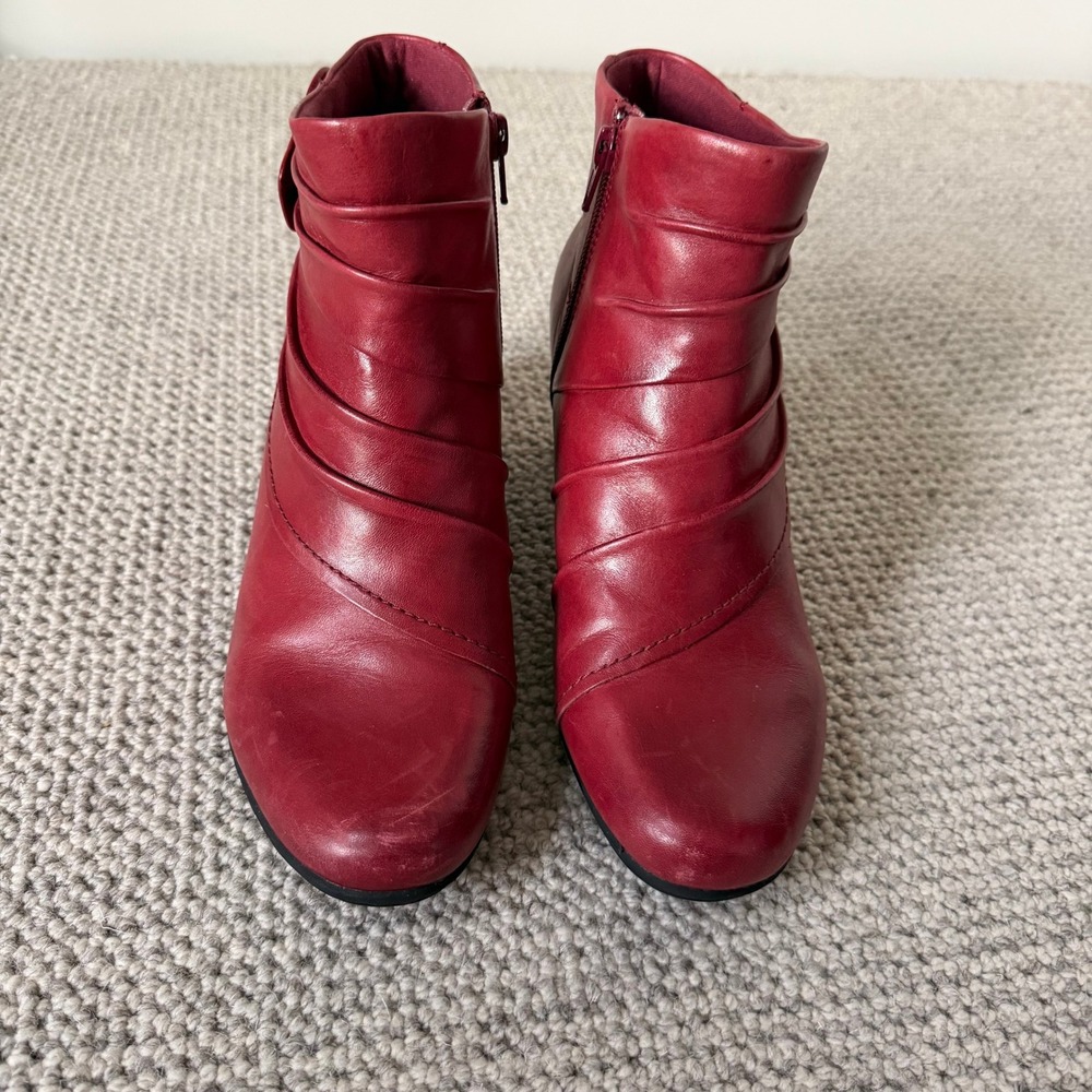 Cobb Hill by New Balance Bethany Red Leather Ruched Ankle Boots 9M